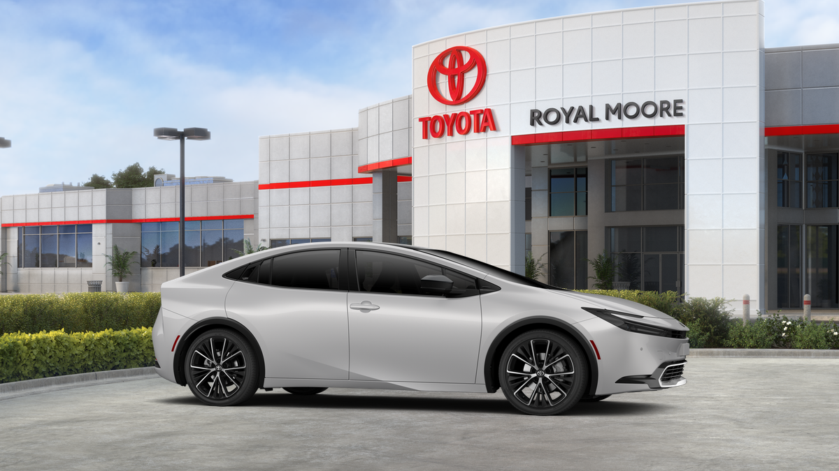 2027 Toyota Prius XLE