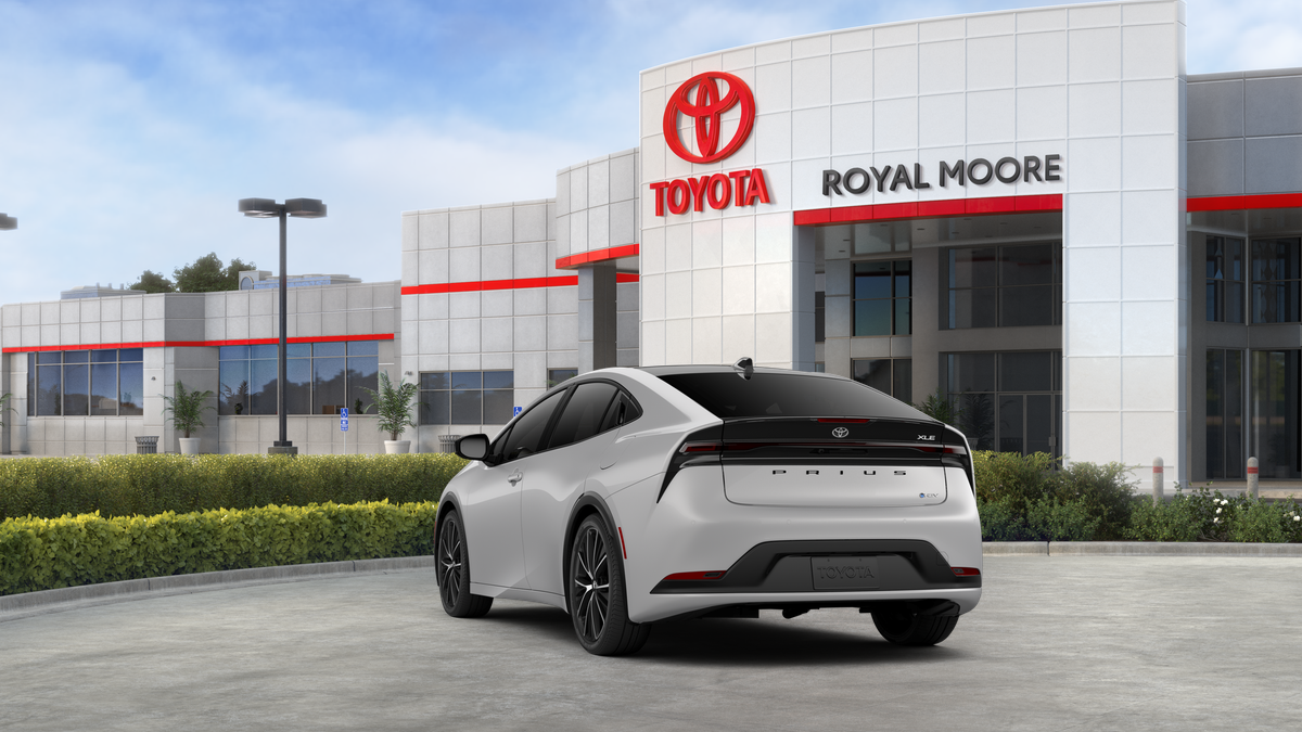 2027 Toyota Prius XLE