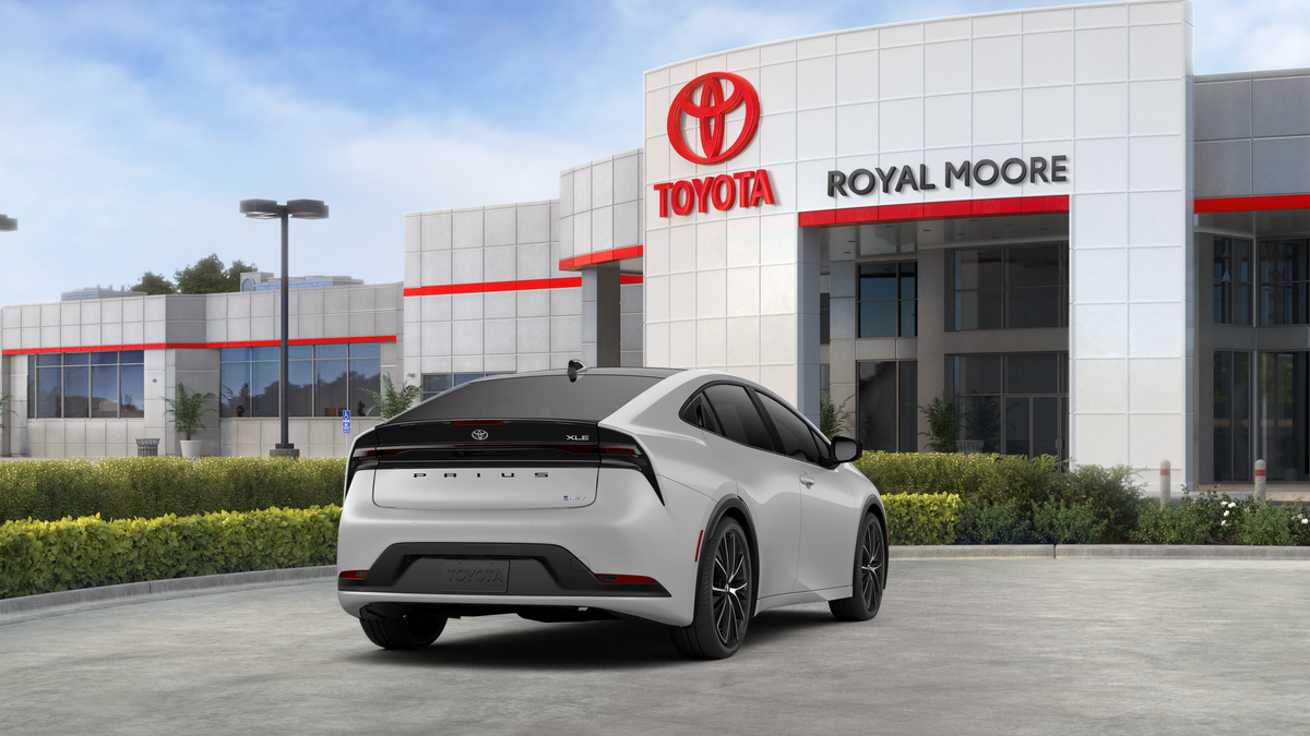 2027 Toyota Prius XLE