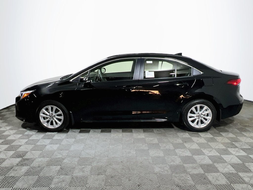 2027 Toyota Corolla Hybrid XLE S