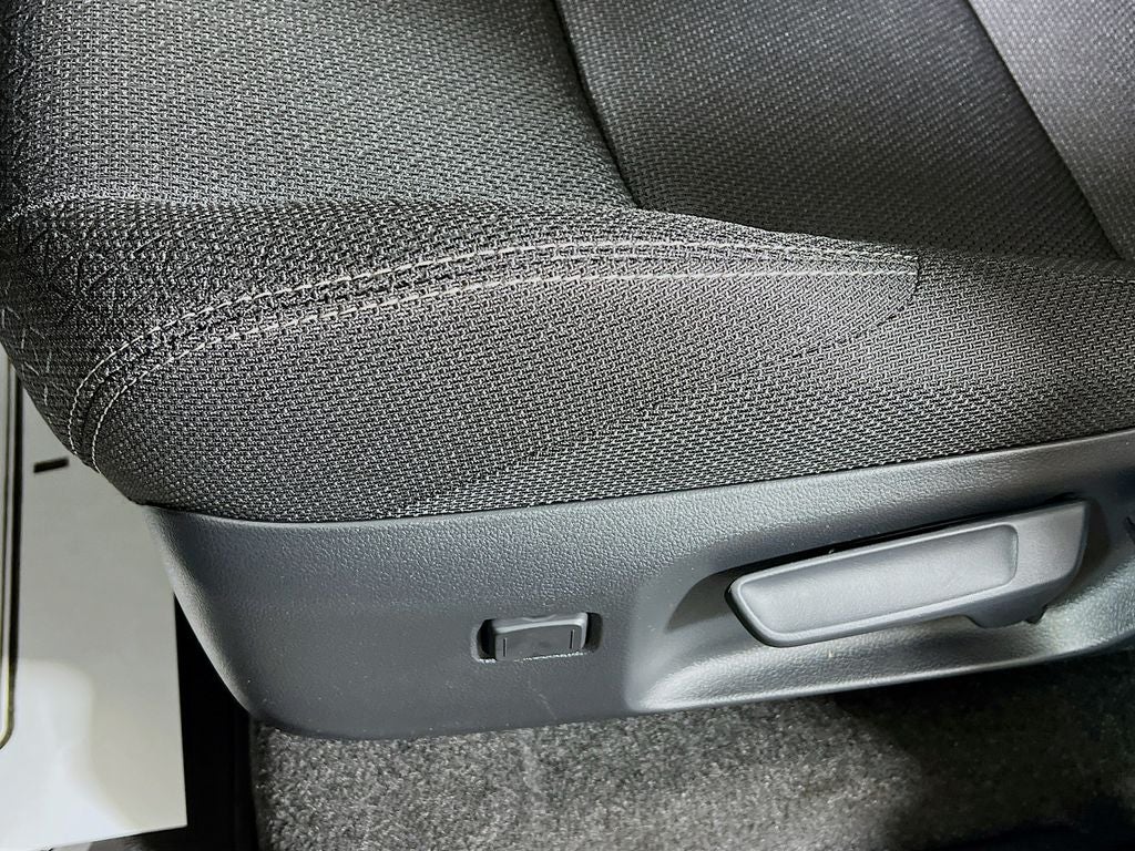 2026 Toyota 4Runner SR5 D