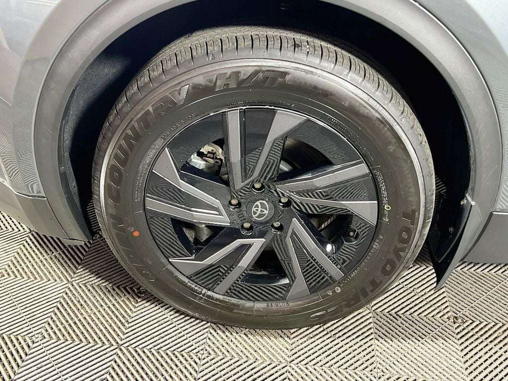 2026 Toyota C-HR SE