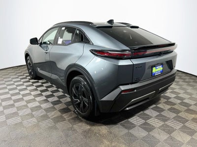 2026 Toyota C-HR SE