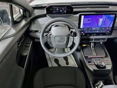 2027 Toyota C-HR SE