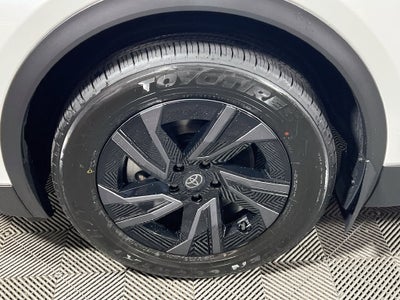 2027 Toyota C-HR SE