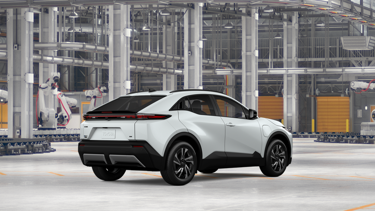 2027 Toyota C-HR SE