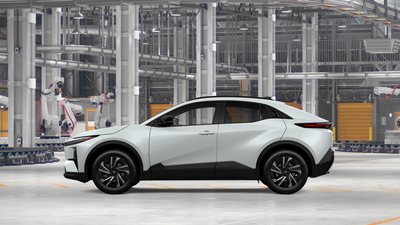 2027 Toyota C-HR SE