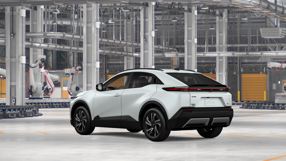 2027 Toyota C-HR SE