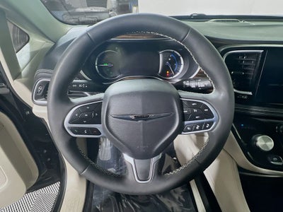 2023 Chrysler Pacifica Hybrid Limited