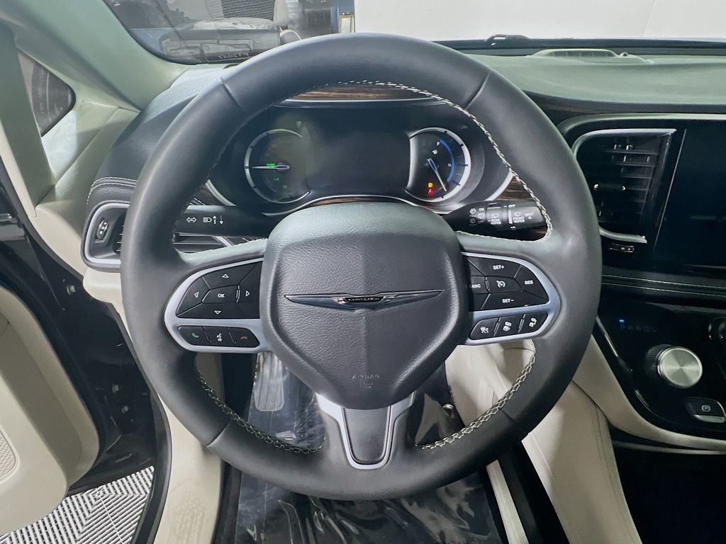 2023 Chrysler Pacifica Hybrid Limited