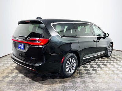 2023 Chrysler Pacifica Hybrid Limited