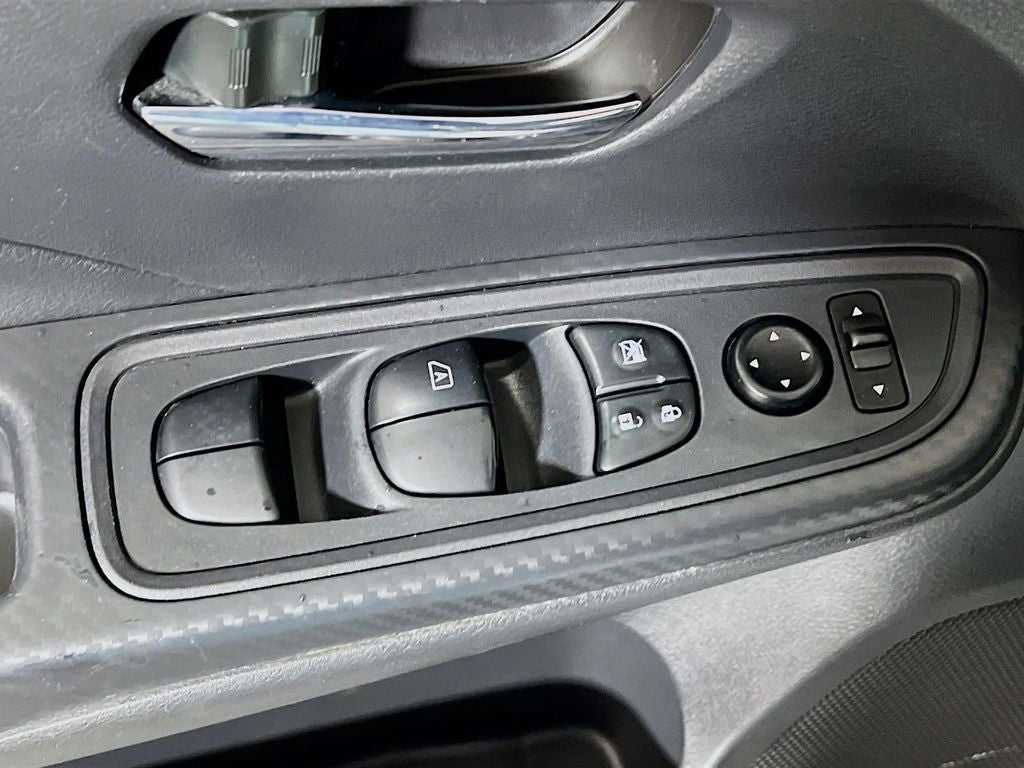 2024 Nissan Versa 1.6 SV