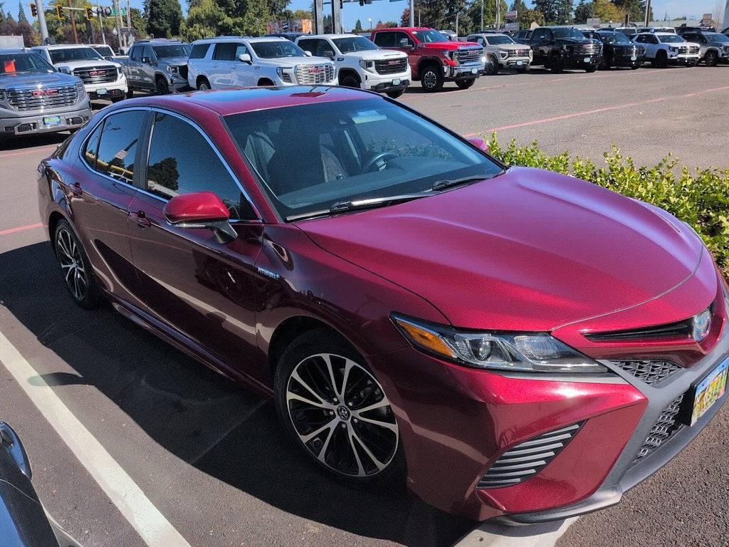 2018 Toyota Camry Hybrid SE