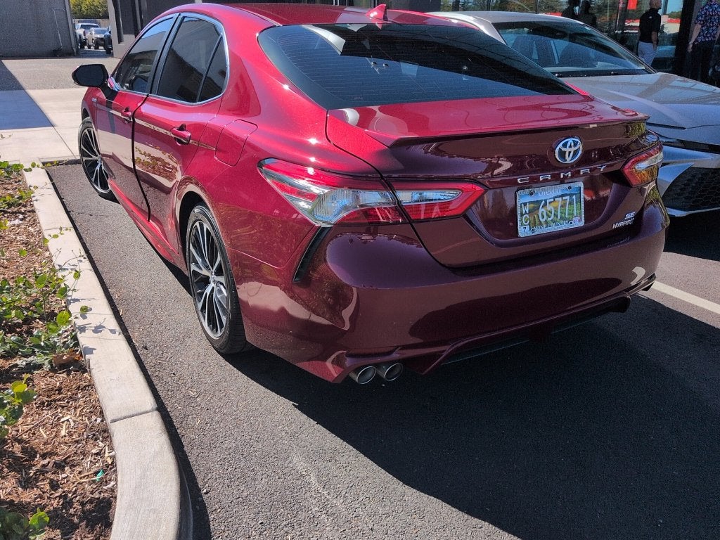 2018 Toyota Camry Hybrid SE