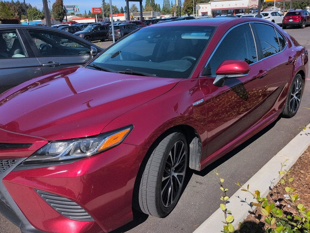 2018 Toyota Camry Hybrid SE