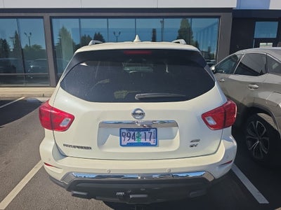 2020 Nissan Pathfinder SV
