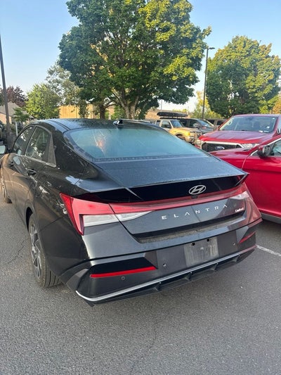 2024 Hyundai Elantra Limited