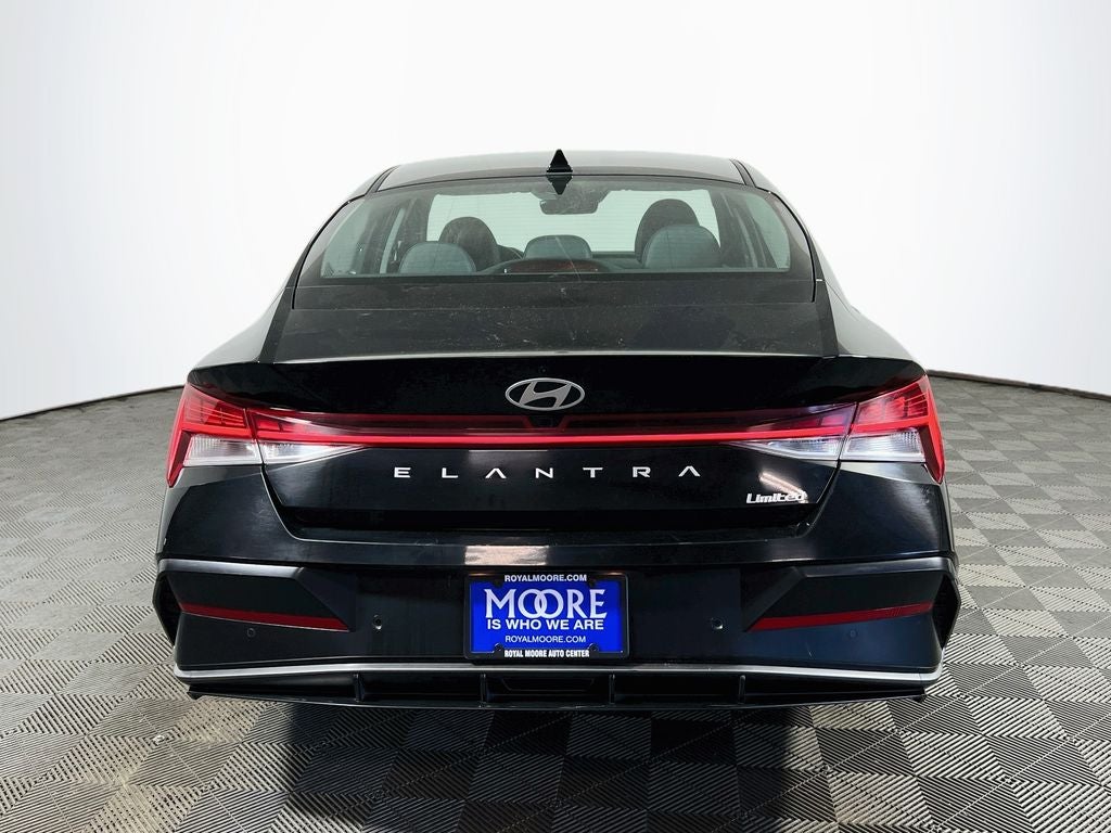 2024 Hyundai Elantra Limited
