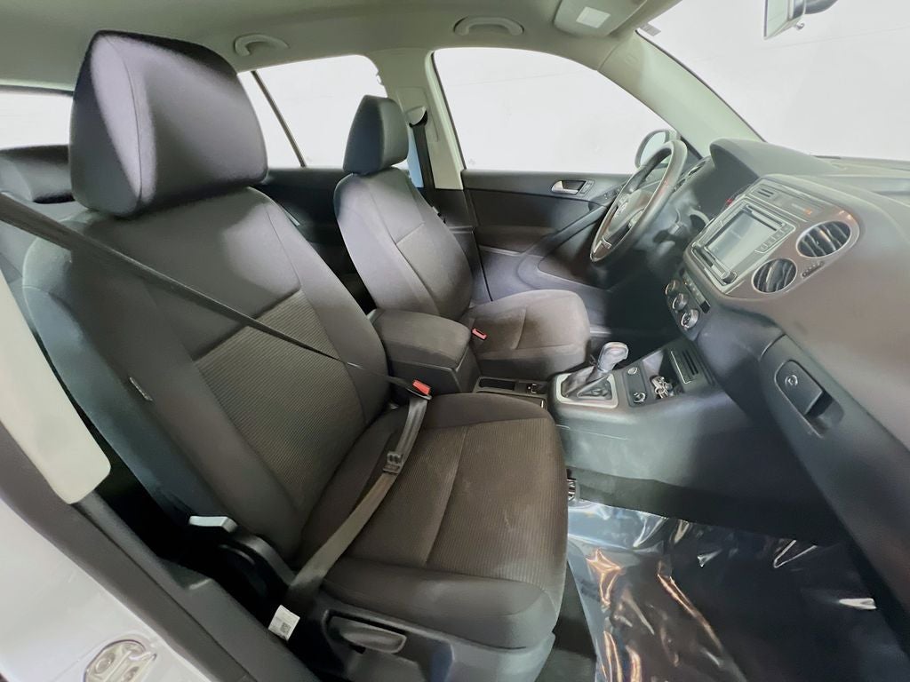 2017 Volkswagen Tiguan Limited 2.0T 4Motion