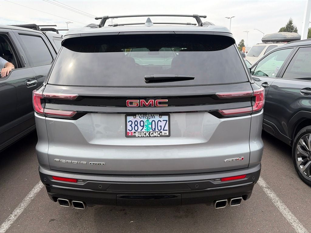 2025 GMC Acadia AT4
