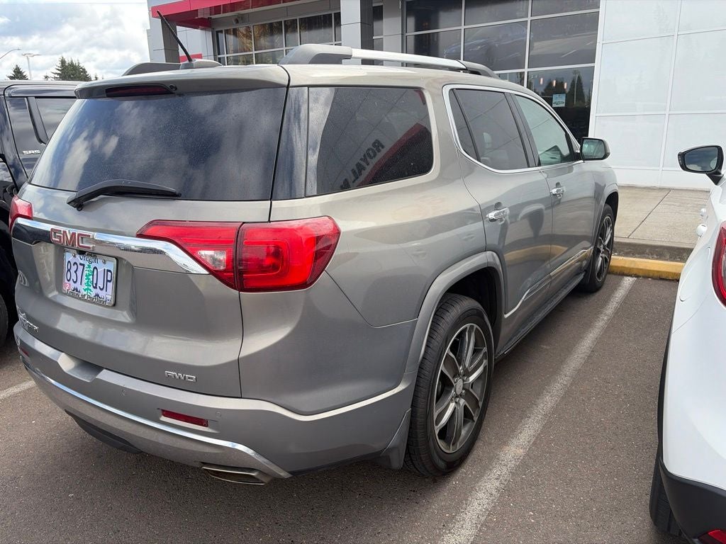 2019 GMC Acadia Denali