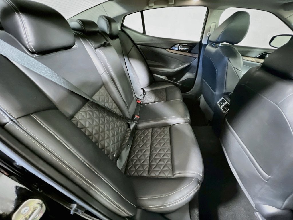 2016 Nissan Maxima Platinum