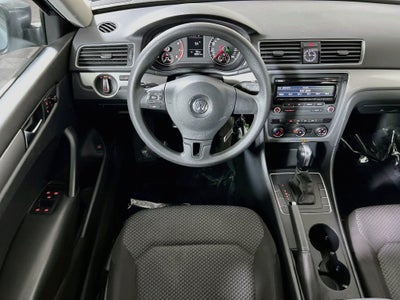 2014 Volkswagen Passat 1.8T S