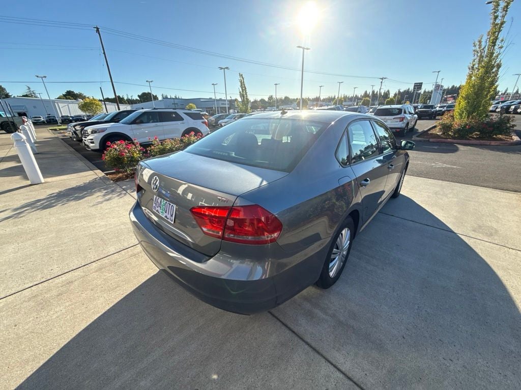 2014 Volkswagen Passat 1.8T S
