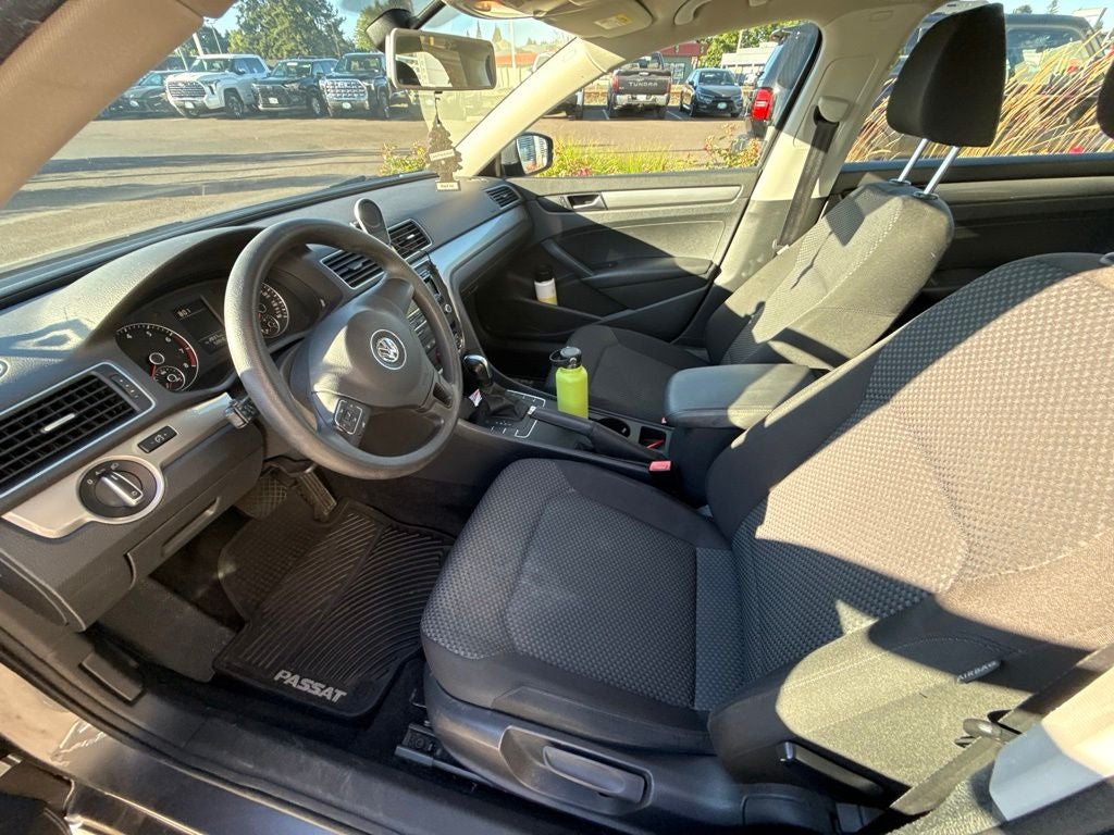 2014 Volkswagen Passat 1.8T S