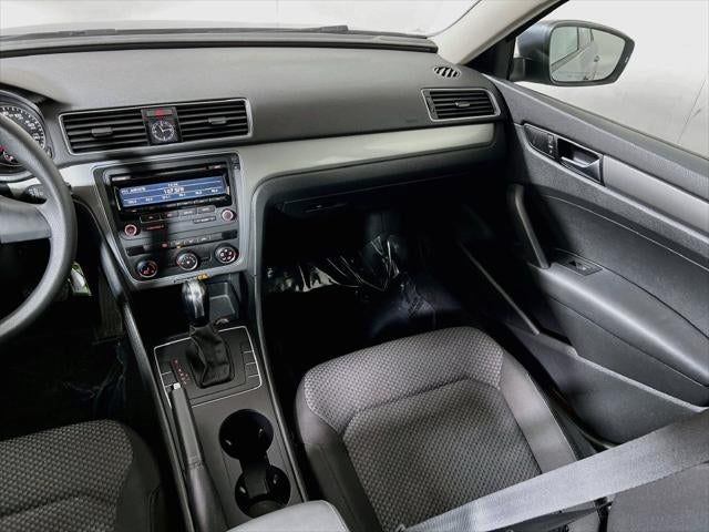 2014 Volkswagen Passat 1.8T S