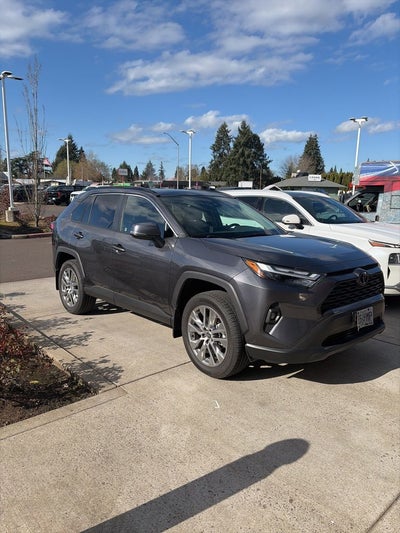2023 Toyota RAV4 XLE Premium
