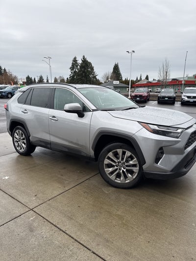 2024 Toyota RAV4 XLE Premium