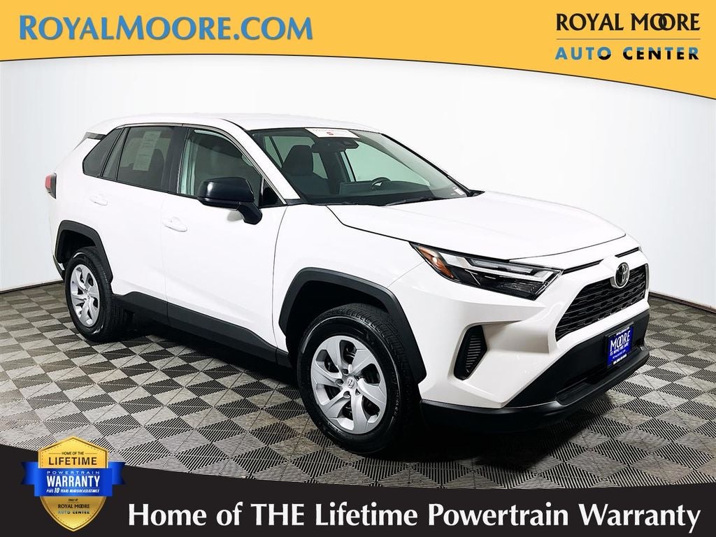 2025 Toyota RAV4 LE