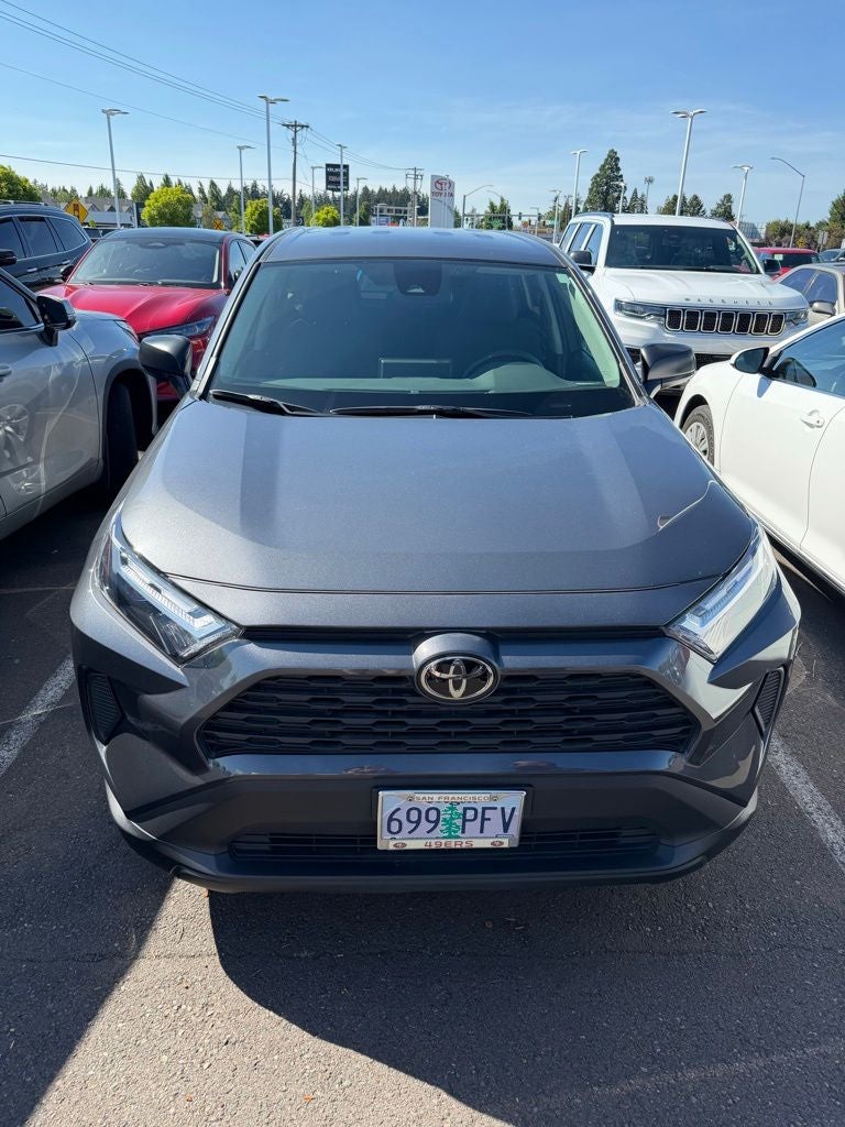 2023 Toyota RAV4 LE AWD's photo