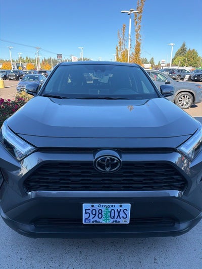 2025 Toyota RAV4 LE