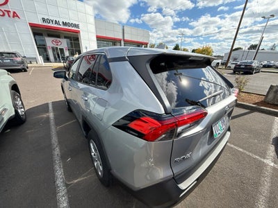 2023 Toyota RAV4 LE