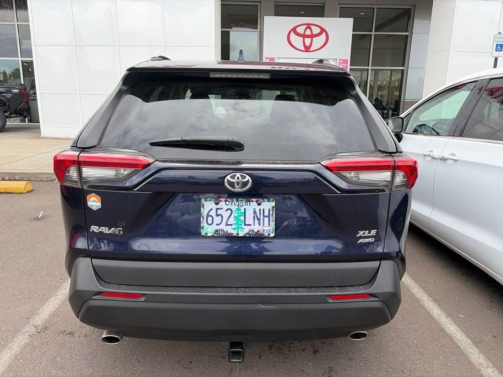 2020 Toyota RAV4 XLE