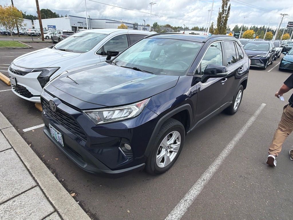 2020 Toyota RAV4 XLE