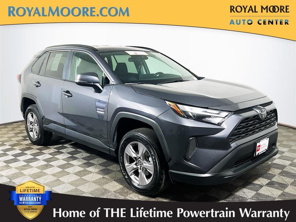 2025 Toyota RAV4 XLE AWD's photo