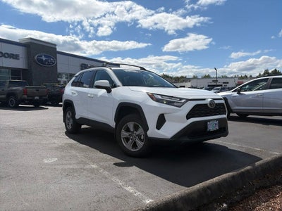 2025 Toyota RAV4 XLE