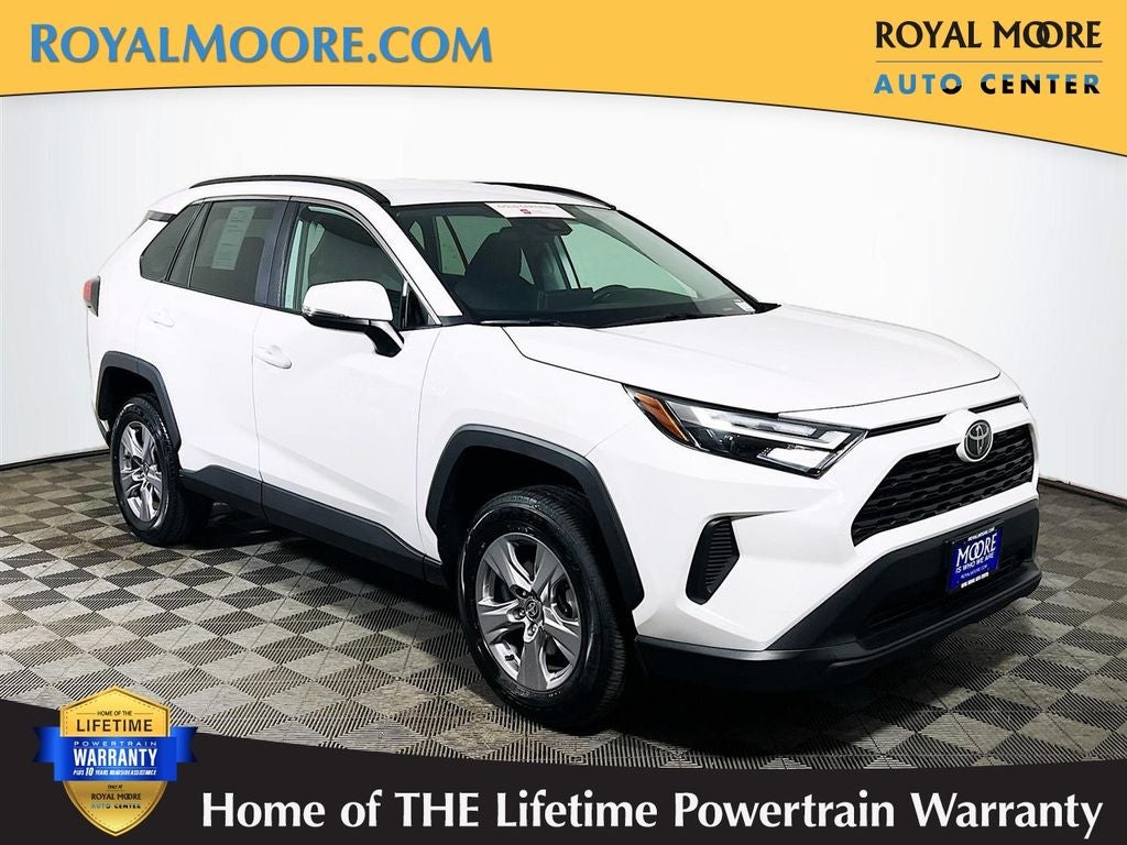 2025 Toyota RAV4 XLE AWD's photo