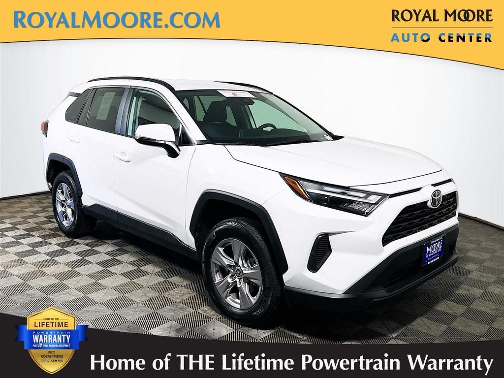2025 Toyota RAV4 XLE