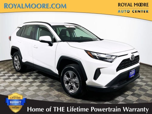 2025 Toyota RAV4 XLE