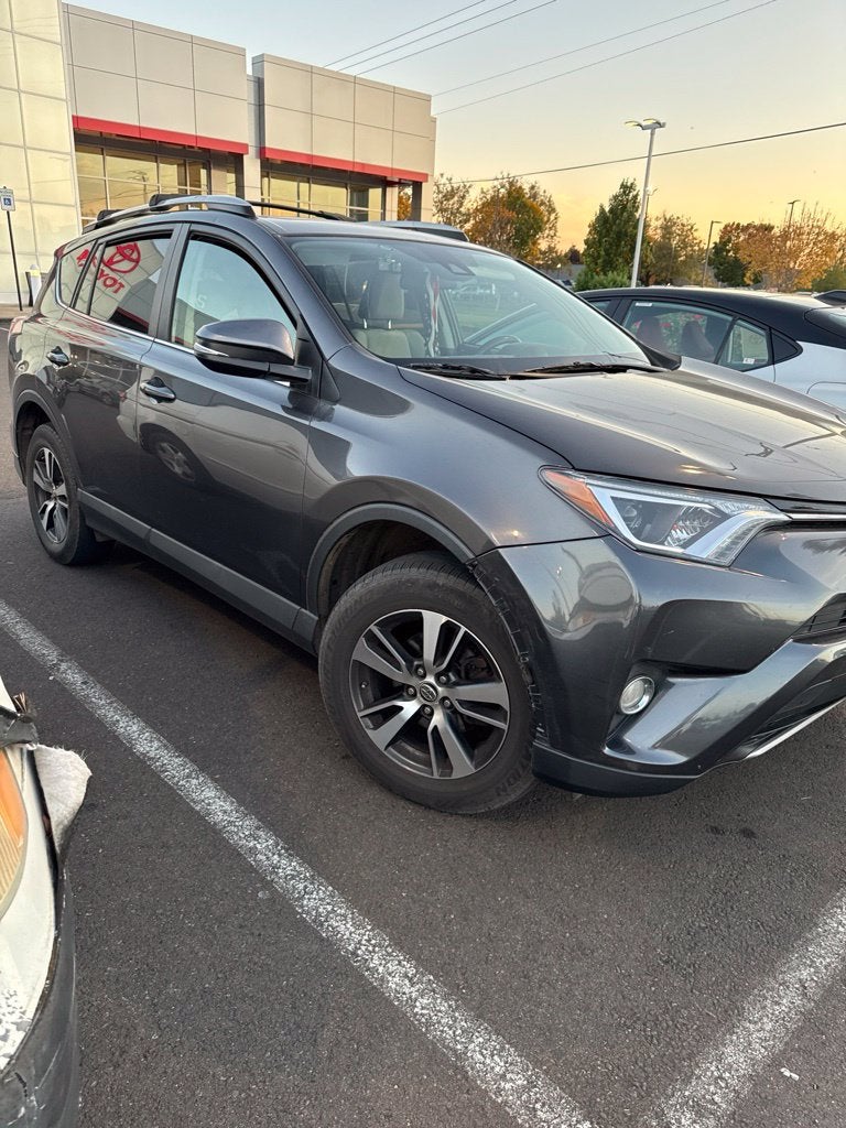 2017 Toyota RAV4 XLE
