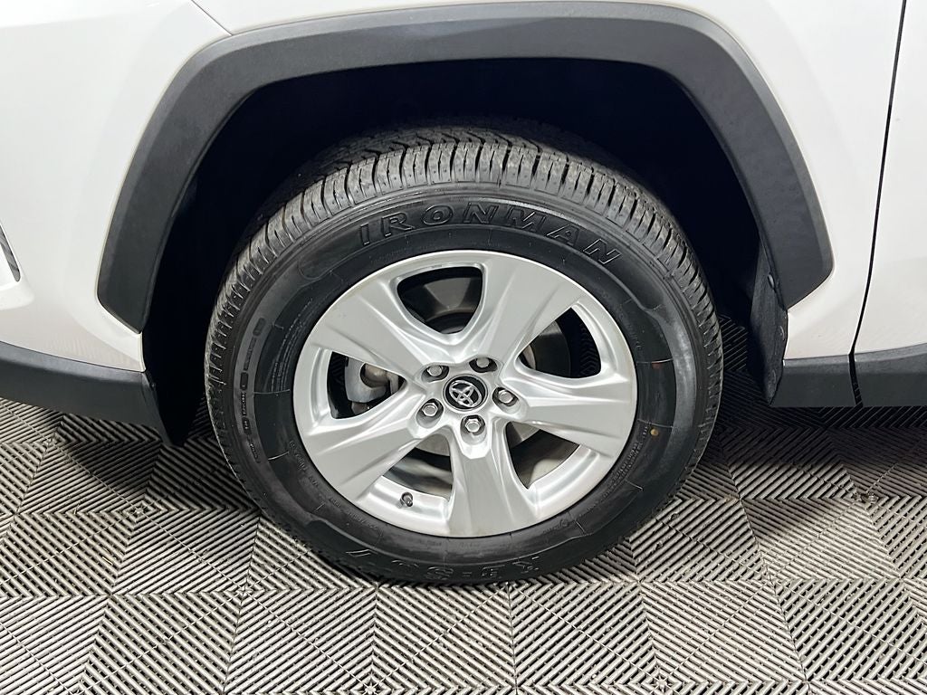 2020 Toyota RAV4 Hybrid XLE
