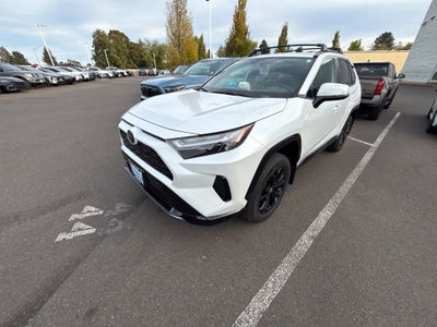 2025 Toyota RAV4 Hybrid SE