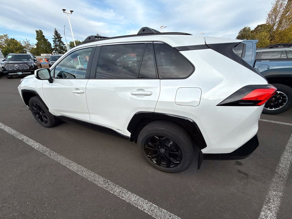 2025 Toyota RAV4 Hybrid SE