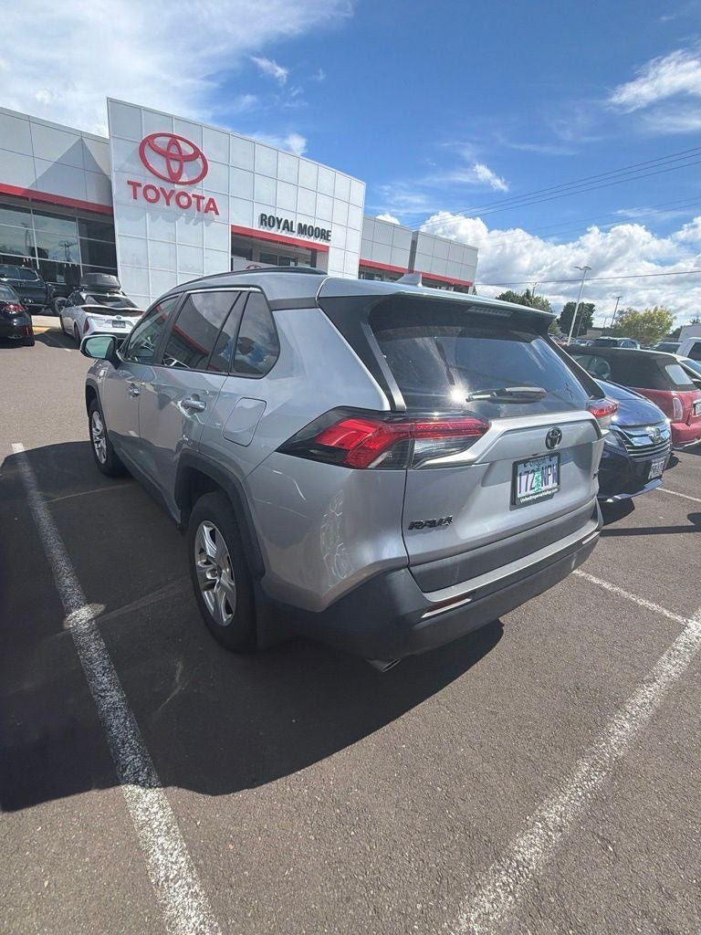2021 Toyota RAV4 XLE