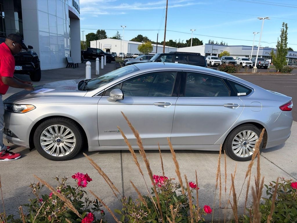 2015 Ford Fusion Hybrid SE