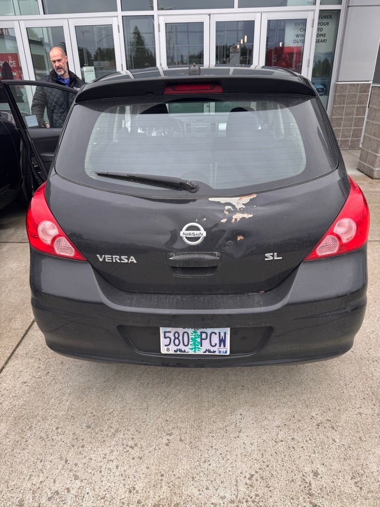 2010 Nissan Versa 1.8 SL